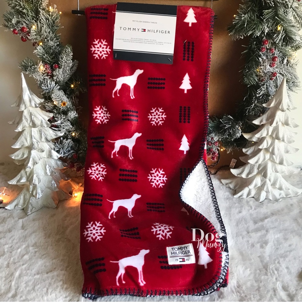 Tommy Hilfiger Labrador Retriever Dog Sherpa Pet Throw Holiday Blanket